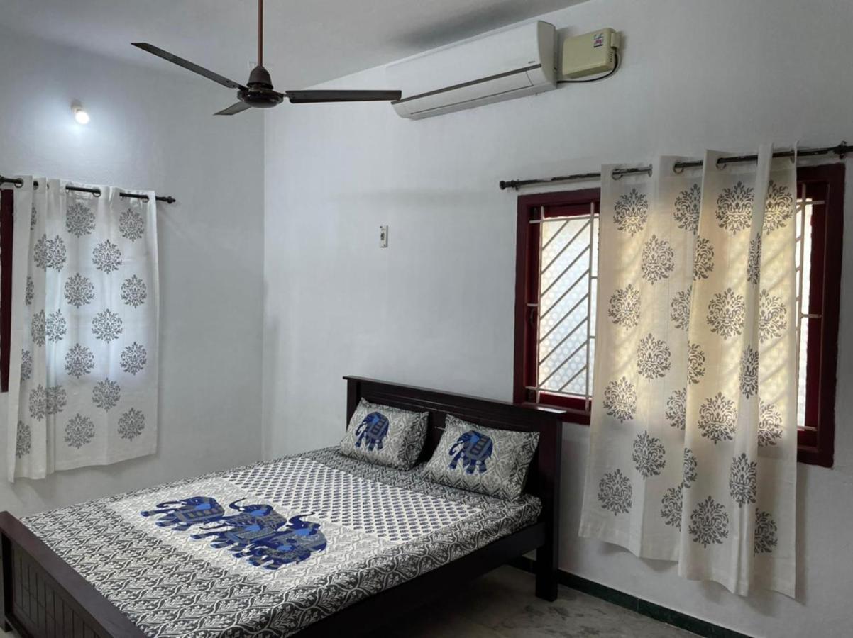 White House- 1Bk Pleasant Apartment With Open Terrace Коимбатур Экстерьер фото